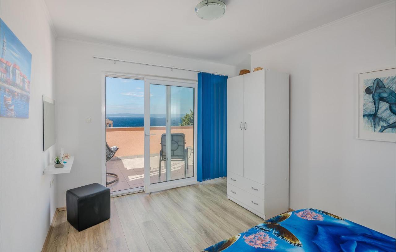 Nice Apartment In Stara Baska With Kitchen Zewnętrze zdjęcie